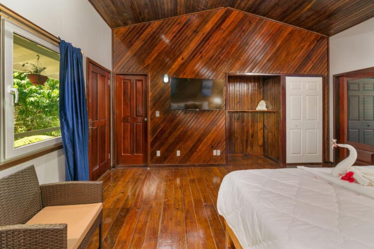 Hotel And Dive Center Roatan Yacht Club French Harbour Ngoại thất bức ảnh