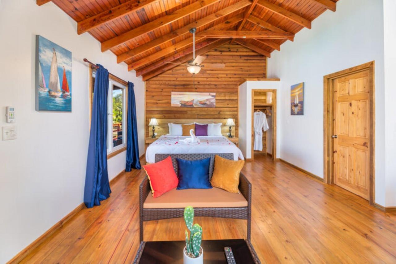 Hotel And Dive Center Roatan Yacht Club French Harbour Ngoại thất bức ảnh