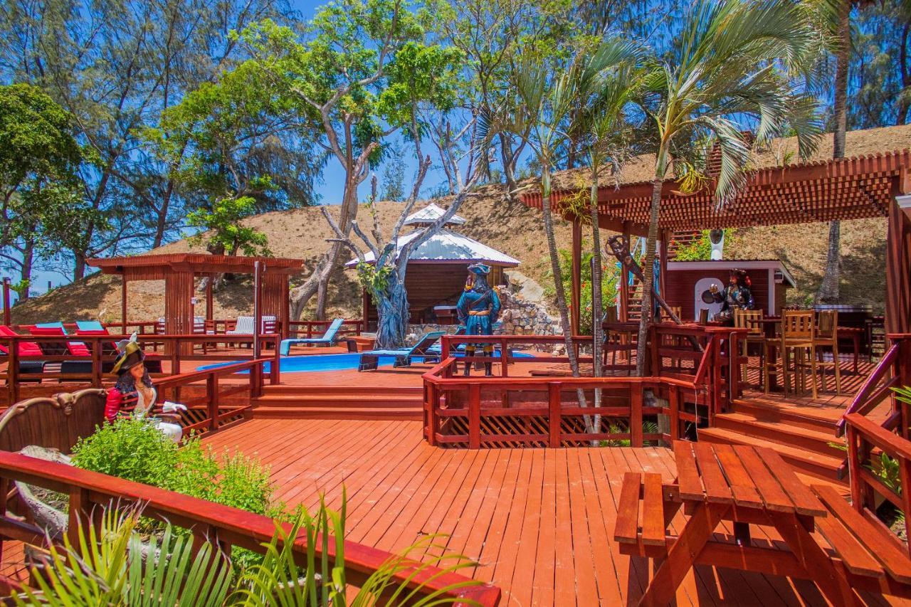 Hotel And Dive Center Roatan Yacht Club French Harbour Ngoại thất bức ảnh