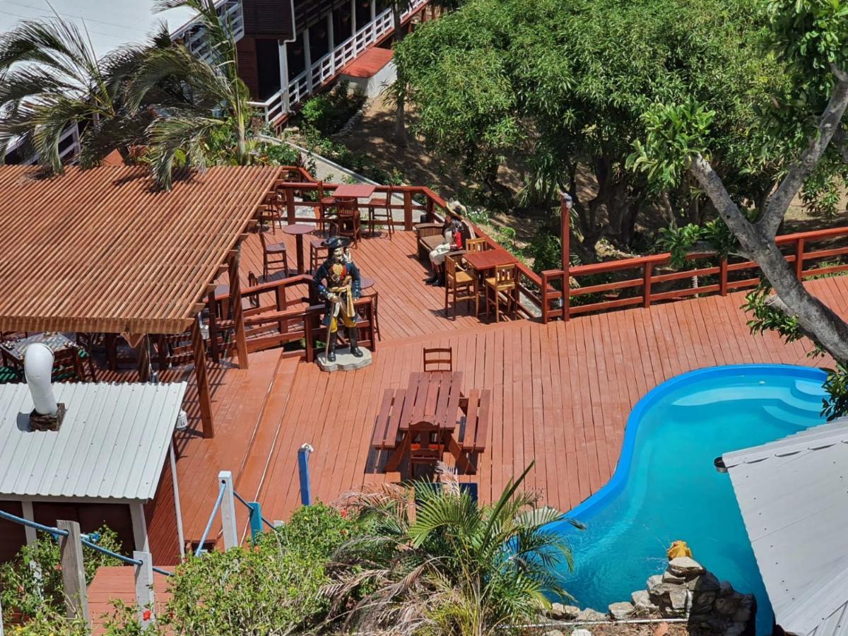 Hotel And Dive Center Roatan Yacht Club French Harbour Ngoại thất bức ảnh