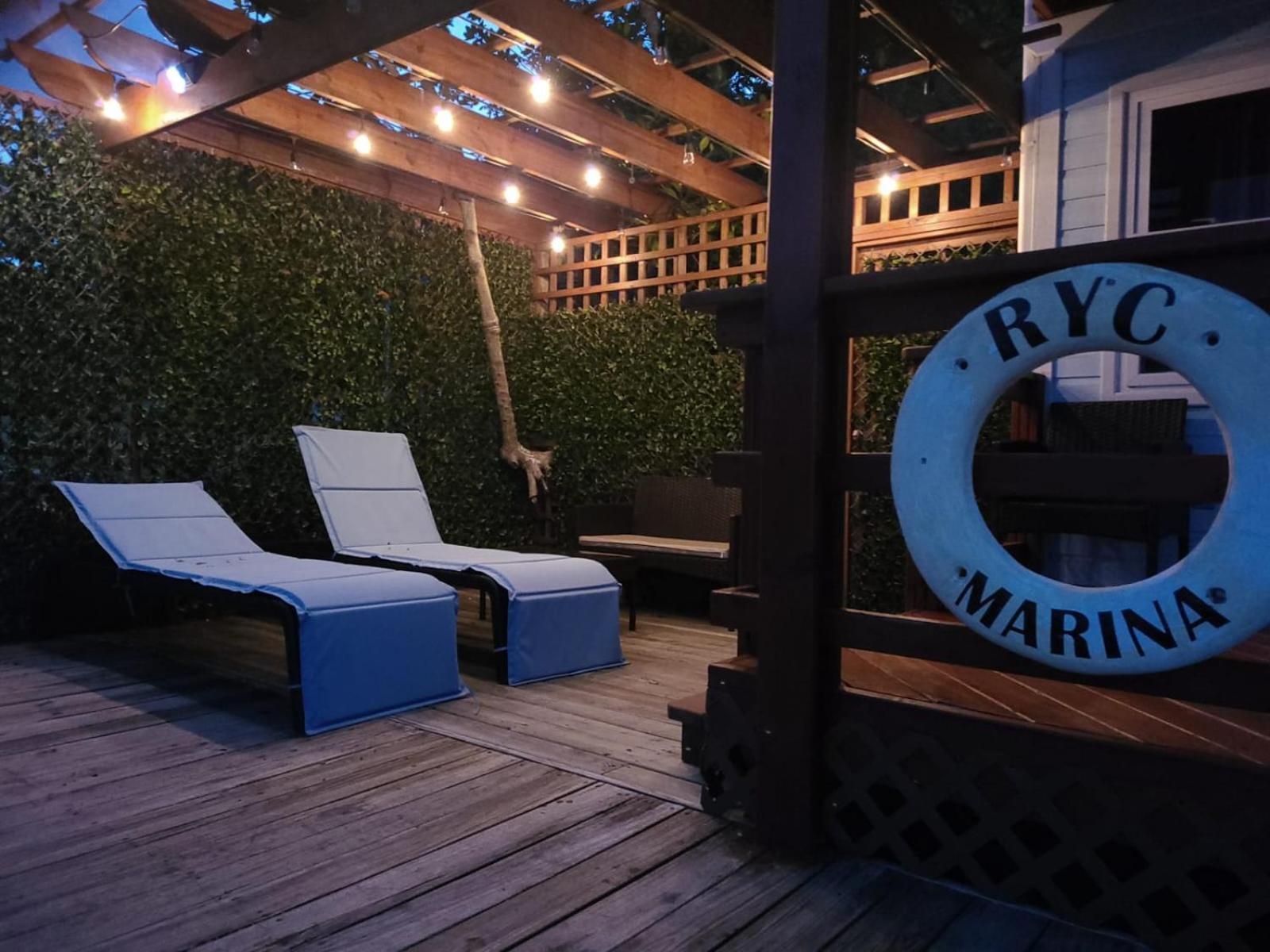 Hotel And Dive Center Roatan Yacht Club French Harbour Ngoại thất bức ảnh